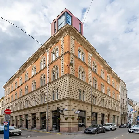 Апартаменты Paulay At Opera P39